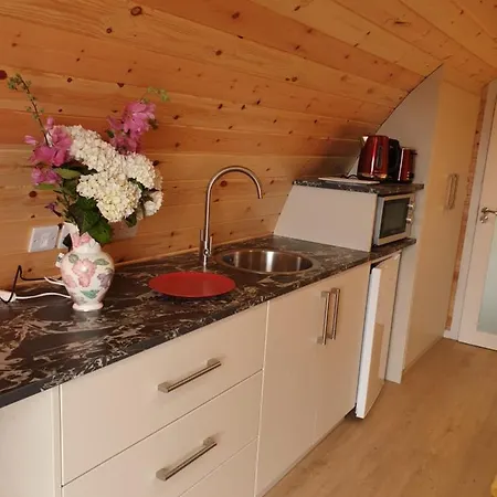 Berehaven Pods Kemp *